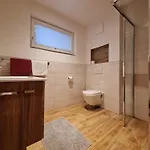 Fritzl דירה וואגריין